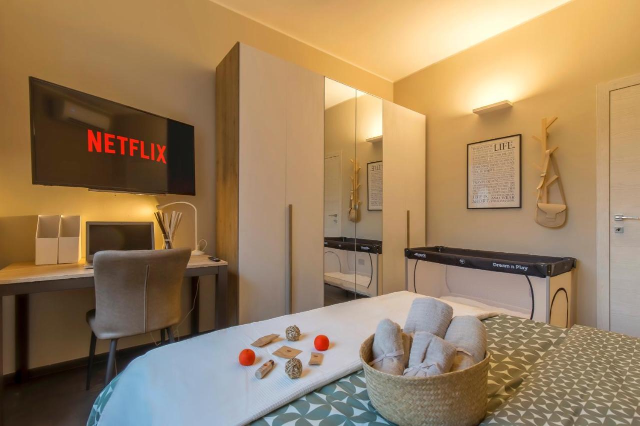 Modern & Bright 2 Bedroom Flat 50M From M4 Stop Milán Exterior foto