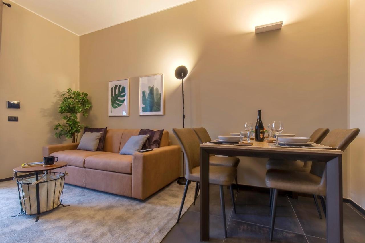 Modern & Bright 2 Bedroom Flat 50M From M4 Stop Milán Exterior foto